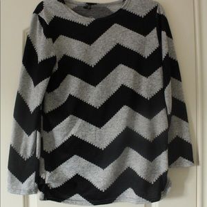 Black and gray patterned long sleeve